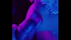 Jouer Curvy Argentent Milf prende un sovraccarico di sborra