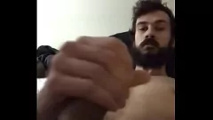 Afspelen Hete masturbatiesessie met mijn grote lul die leidt naar een cumshot