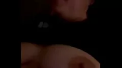Reproduzir Fumando a sessão de masturbação solo de Hot MILF