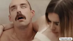Redare Mayhem t-girl Ivory este analizat de șef în lenjerie dantelă