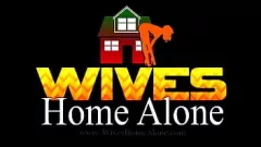 Jouer Une blonde profite d'une masturbation en solo avec un jouet sexuel doré dans un cadre glamour