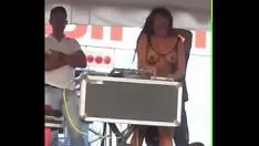 Oynat kapaksız dj