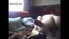 Oynat Rus çift evde demlenmiş eriyik sikme