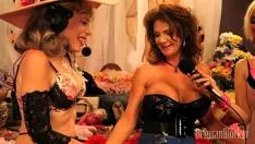 Afspelen Milf forceert 27 vermenigvuldiging
