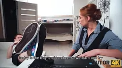 Reproduzir 4K Tutor Orgasm: Professor mais velho em meias fica com uma foda poderosa na mesa